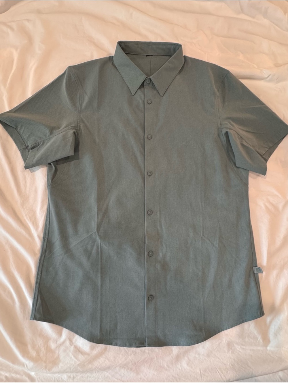 lululemon athletica Men's Short-Sleeve Button-Down Shirt in light blue